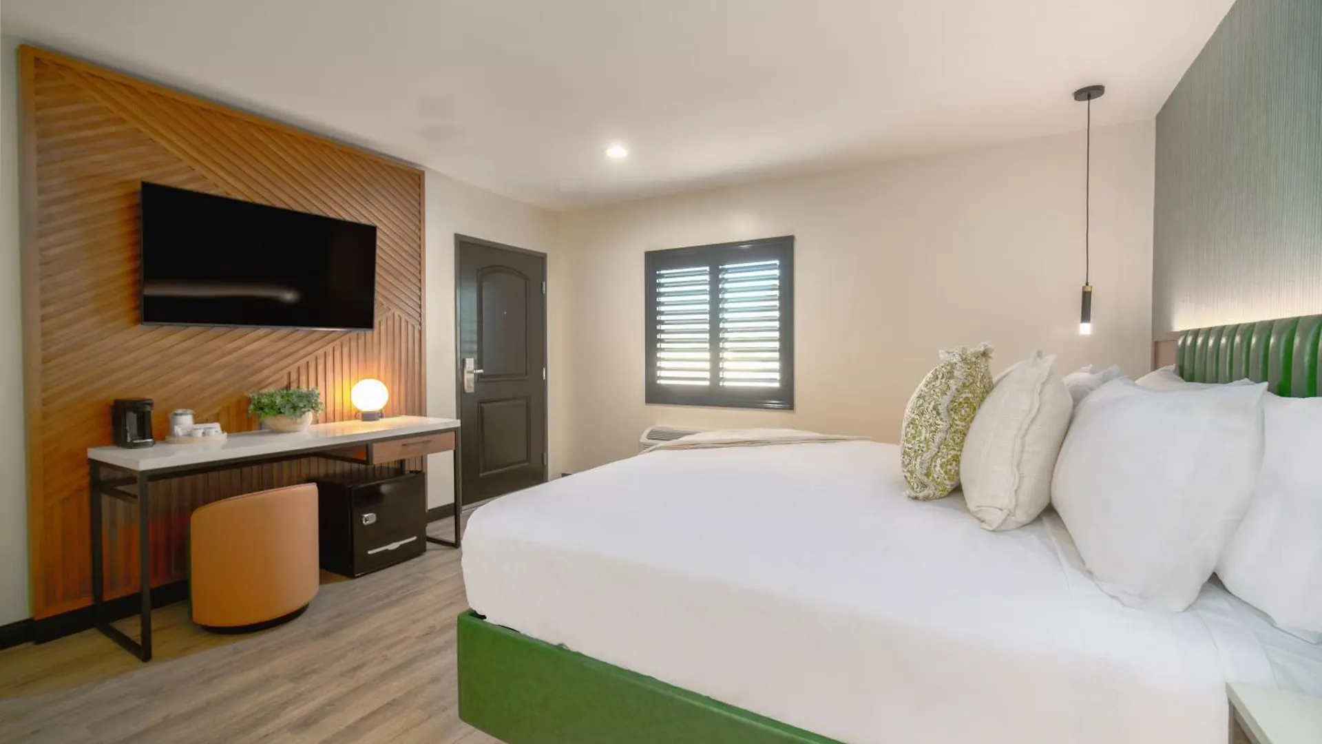 Hotel Lyfe Inn & Suites By Aga- North Hollywood Universal Studios Los Angeles
