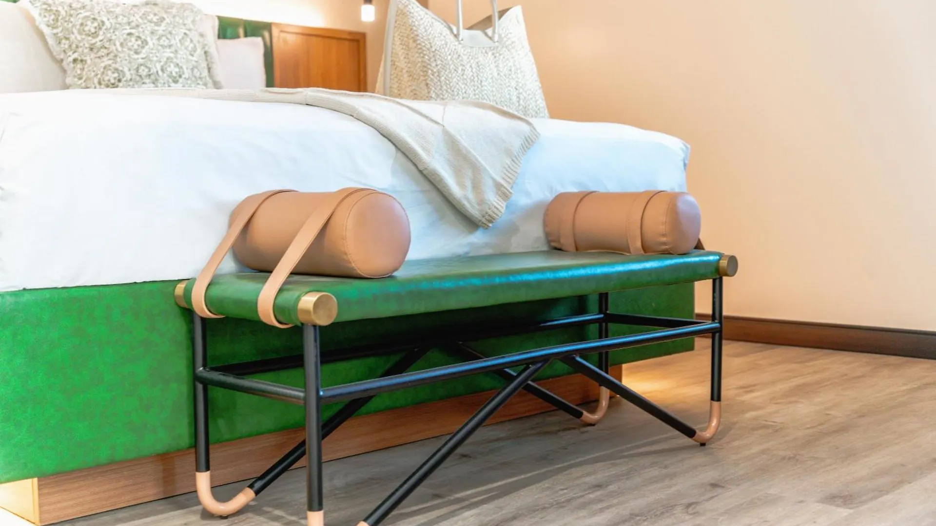 Lyfe Inn & Suites By Aga- North Hollywood Universal Studios Los Angeles