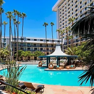 Hotell Angeles Airport Marriott